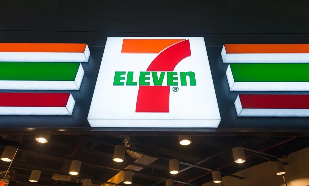 宝安全球最大跨国连锁便利店集团7-11换LOGO了